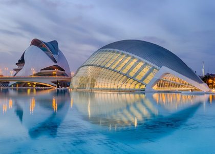 Valencia's number one international speaking city tour company